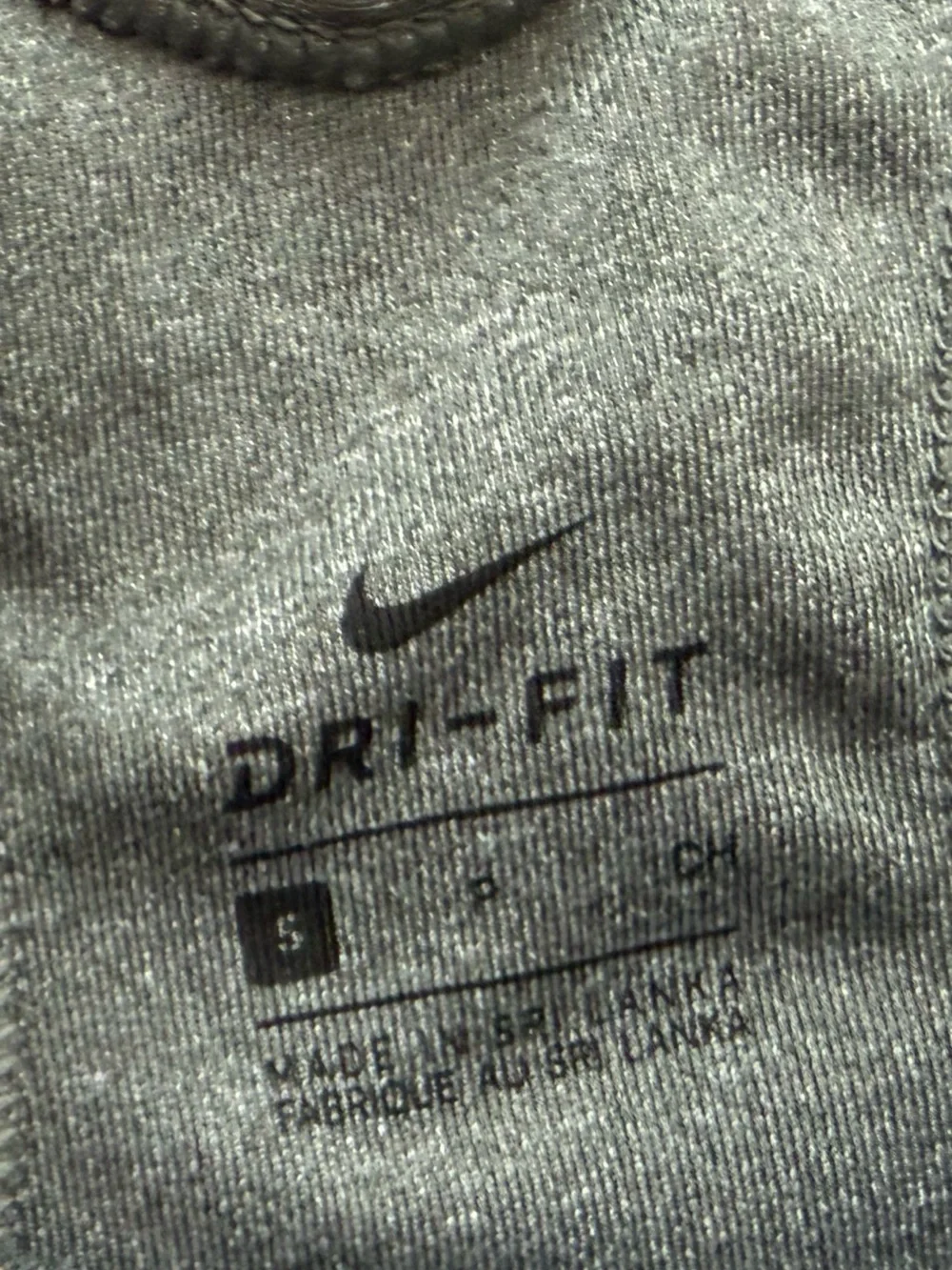 Nike|Women's Sports Bra Trio - Gray & Red•••JUST DO IT•••athleisure••••size smal